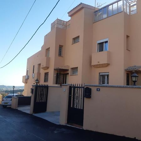 Cozy Apartment In Fuengirola Hills Exterior photo